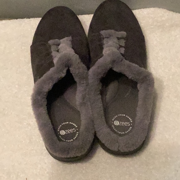 Bzees Gray Goldie Washable Slip-on Mules - Picture 9 of 16